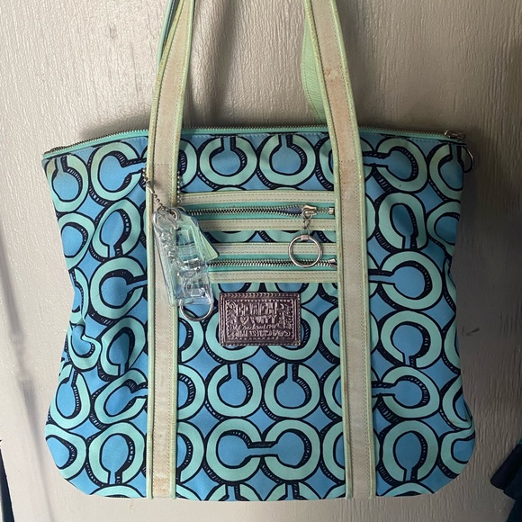 Coach Handbags - Retro Coach ToteHandbag Purse